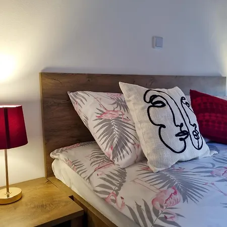 Ane Apartment *