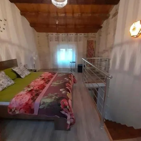 Ane Apartment