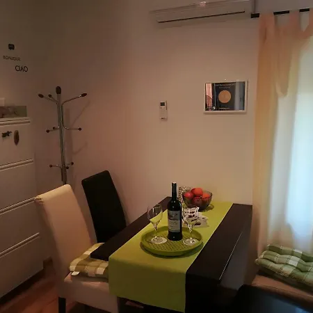 Ane Apartment *